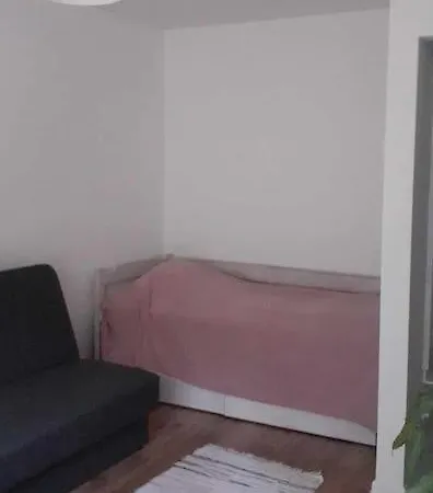 Mieszkanie Wsrod Bzow Apartman